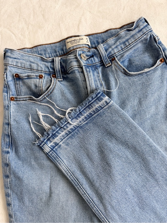 Abercrombie & Fitch Denim - Abercrombie & Fitch Ankle Straight-Leg Ultra High Rise Jeans